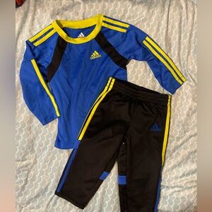 Adidas outfit like new.